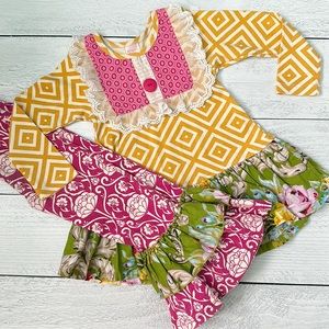 Giggle Moon Tunic Set